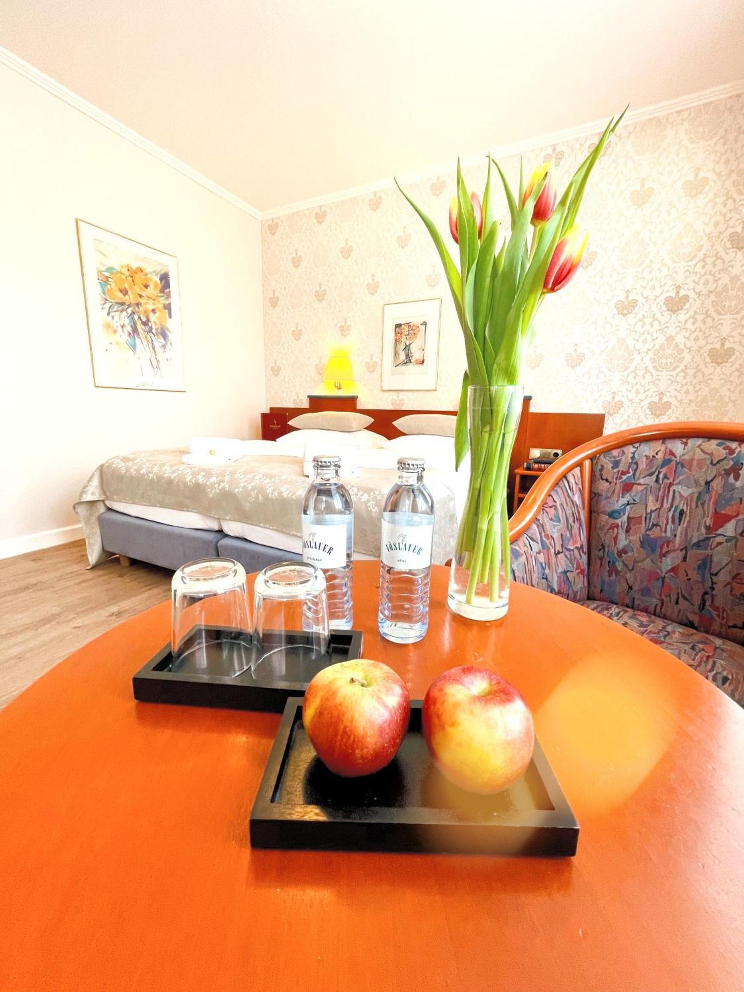 Hotel Kolossos Düsseldorf - Neuss Zimmer foto